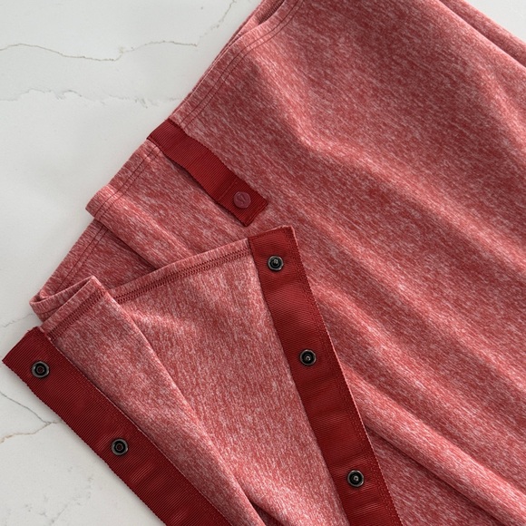 Lululemon Vinyasa Scarf *Rulu Heathered Magenta - Picture 3 of 7